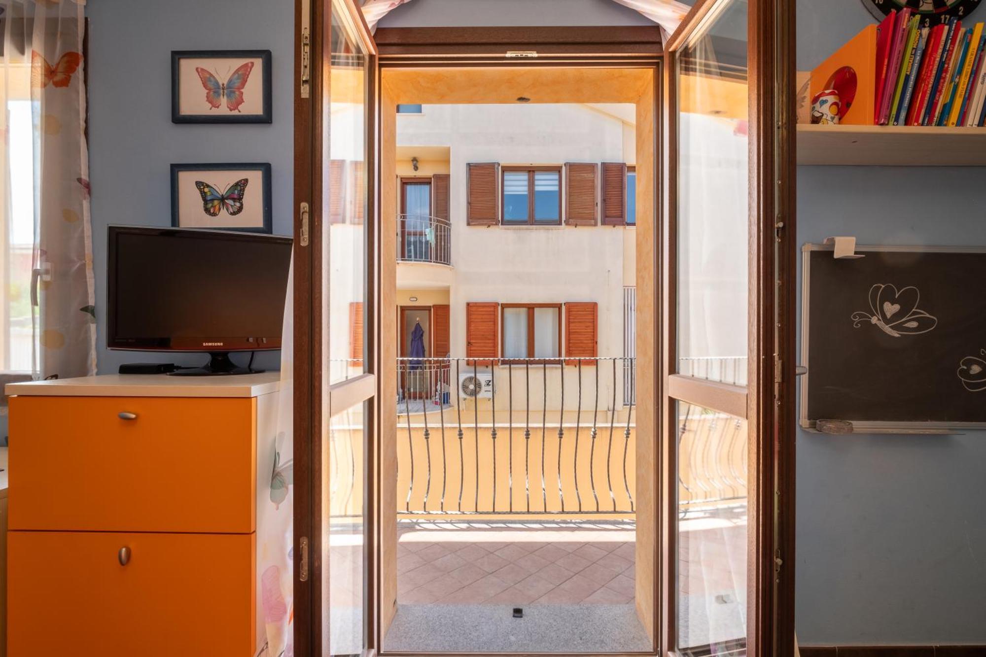 Butterfly Apartment Cagliari - Self Check-In, No Kitchen Exterior foto