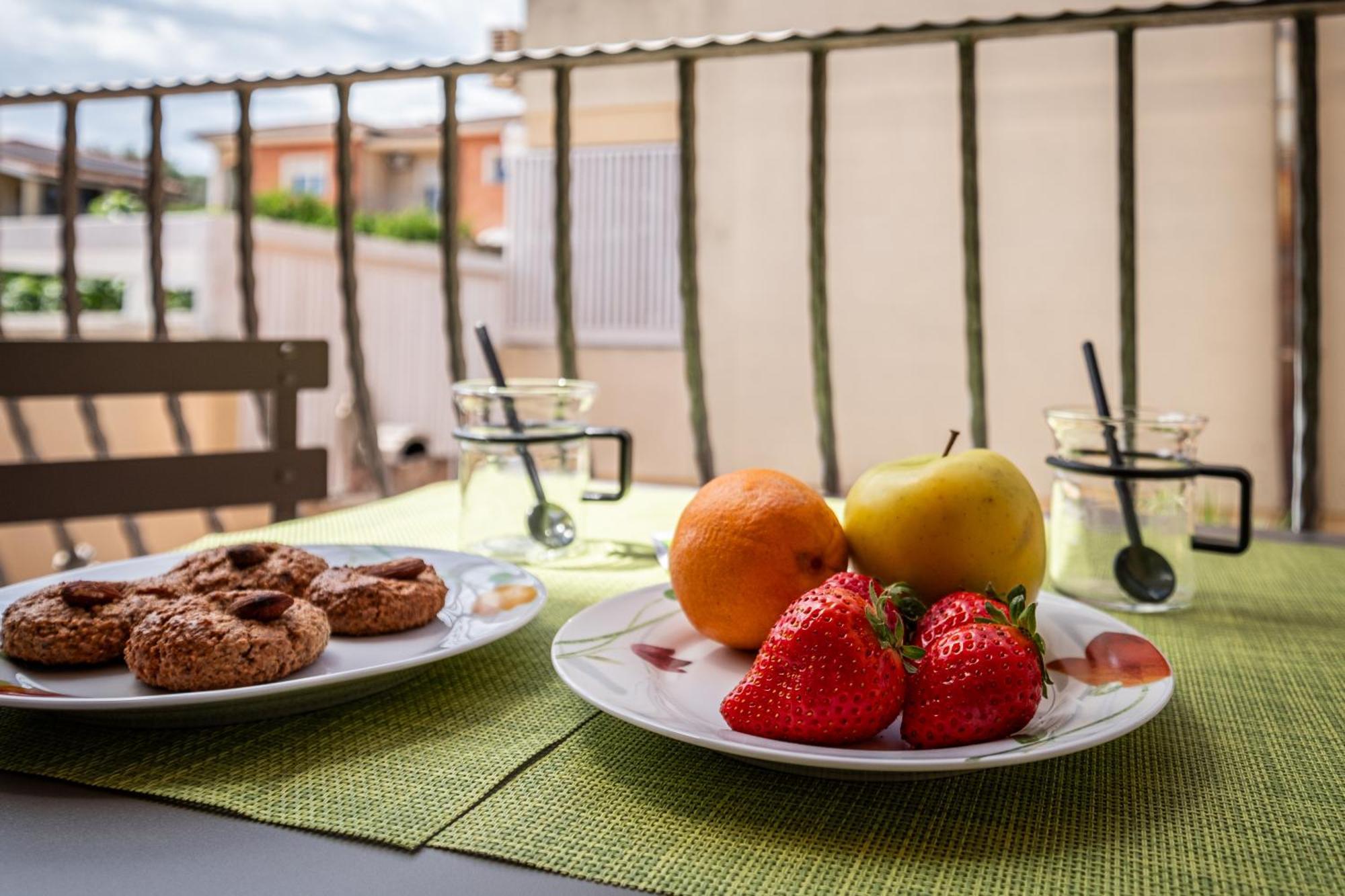 Butterfly Apartment Cagliari - Self Check-In, No Kitchen Exterior foto
